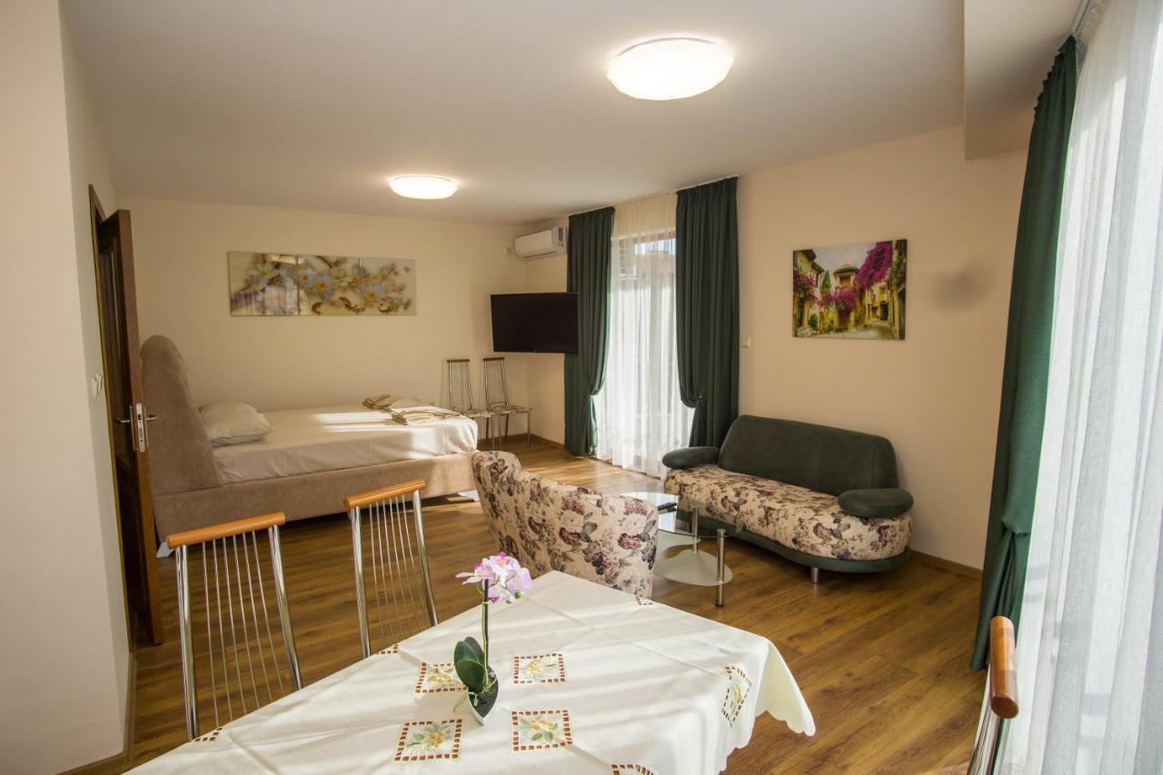 Guest Apartments Stela Zarewo Exterior foto