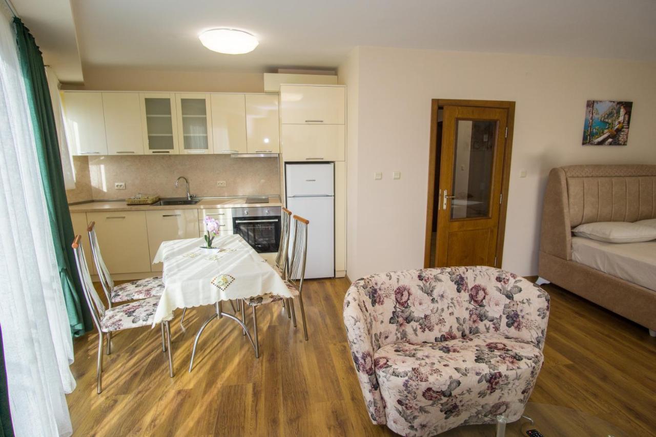 Guest Apartments Stela Zarewo Exterior foto